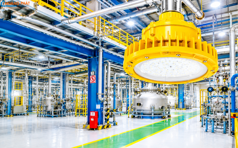 Đèn LED Chống Cháy Nổ Cho Nhà Máy Xăng Dầu, Hóa Chất: Chuẩn Phòng Nổ